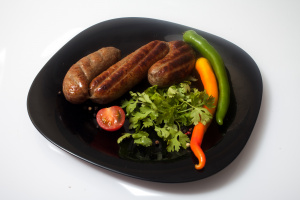 Колбаски для жарки и гриля Полуфабрикат мясной рубленый, категории В, охлаждённый